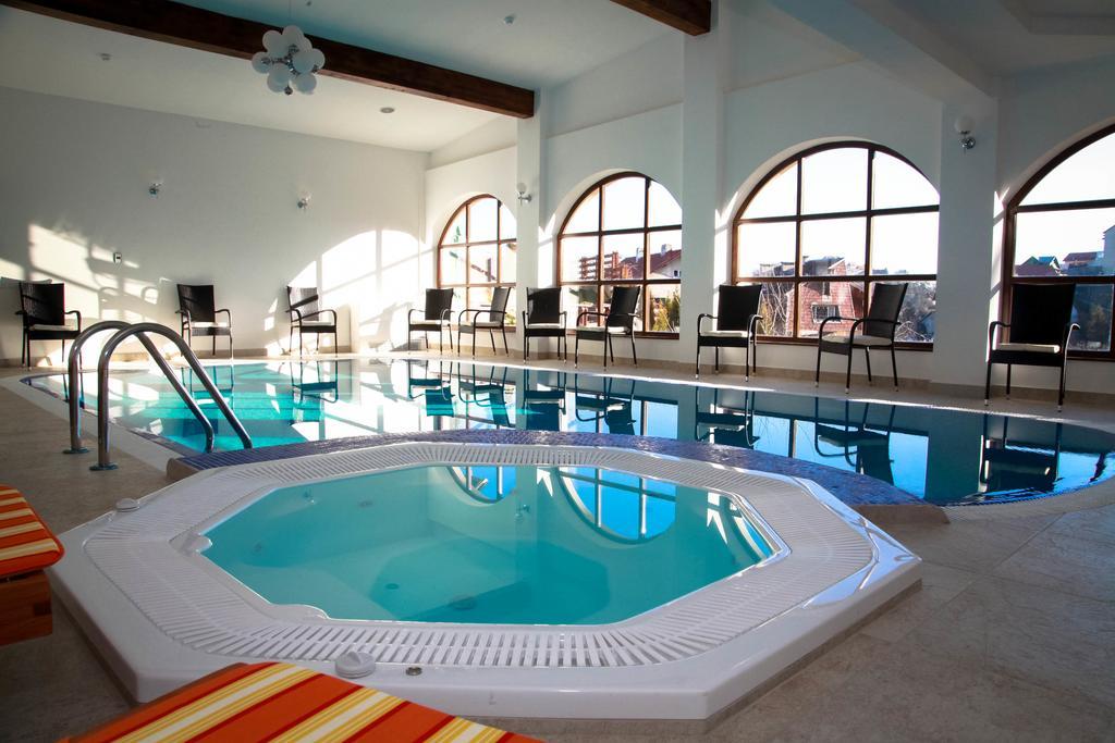 Esprit Hotel 3*